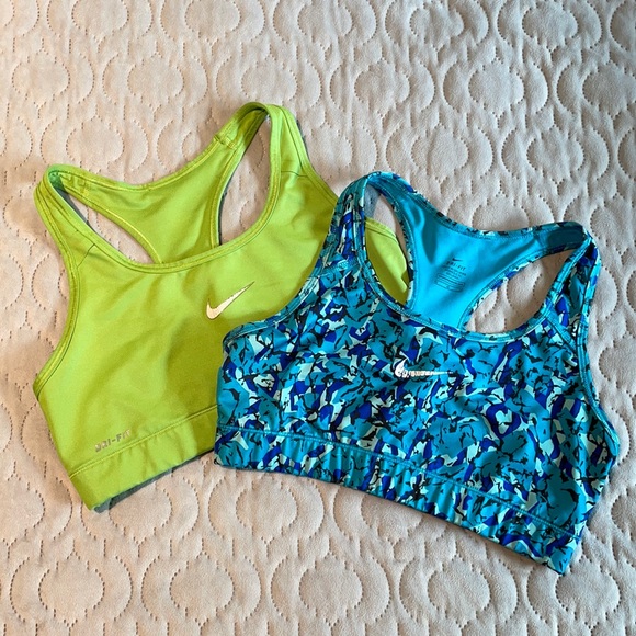 Nike Other - 2 Nike women’s sports bras medium, lime, turquoise